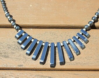 Genuine Shiny Black Hematite Gemstone Tapered Necklace /& Earrings Gift Set