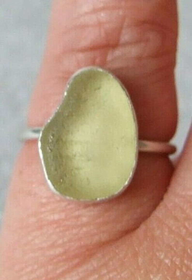 100/% Recycled Ecosilver Sterling Silver Handmade Lemon Yellow Cornish Sea Glass Ring UK Size L Small in Gift Box