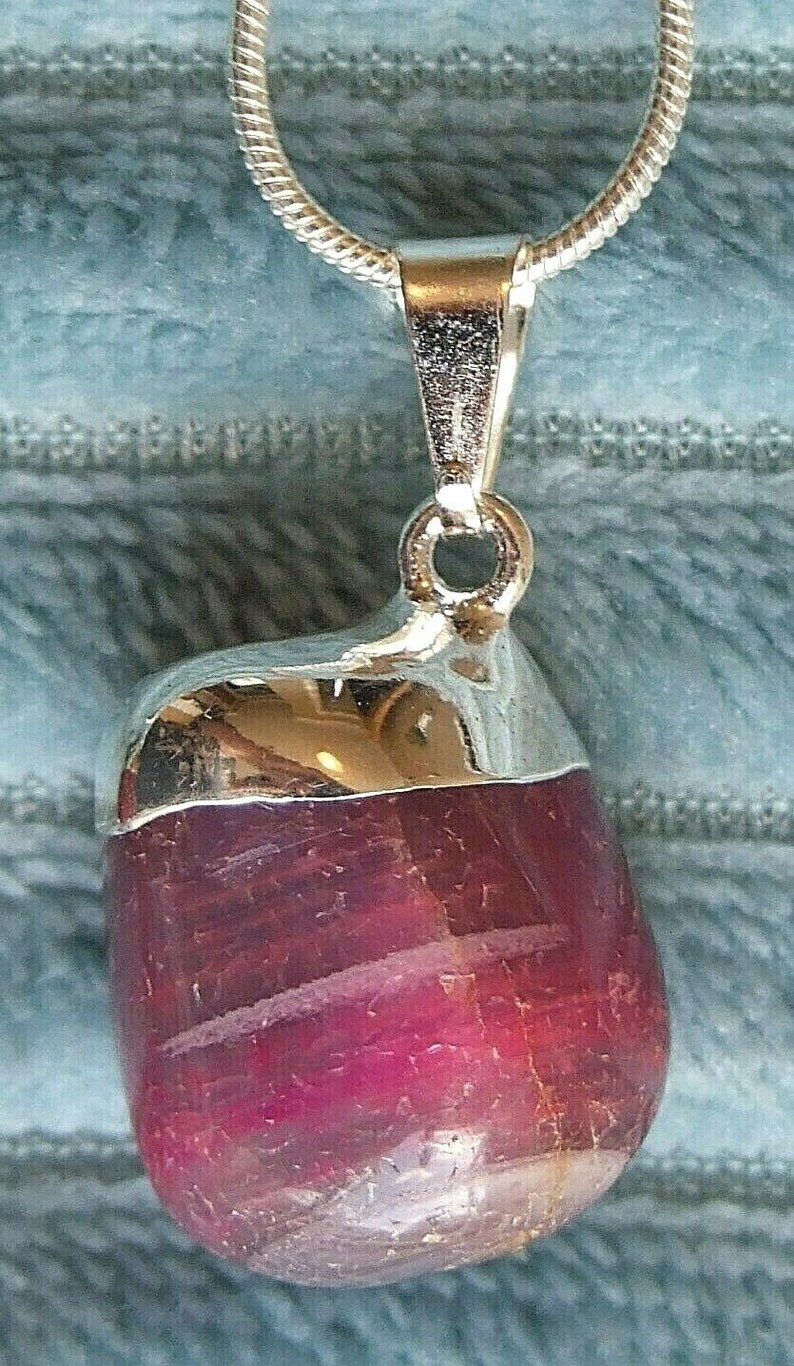 Genuine Deep Pink Quartz Gemstone Nugget on Silver Plated 1846 cms Necklace