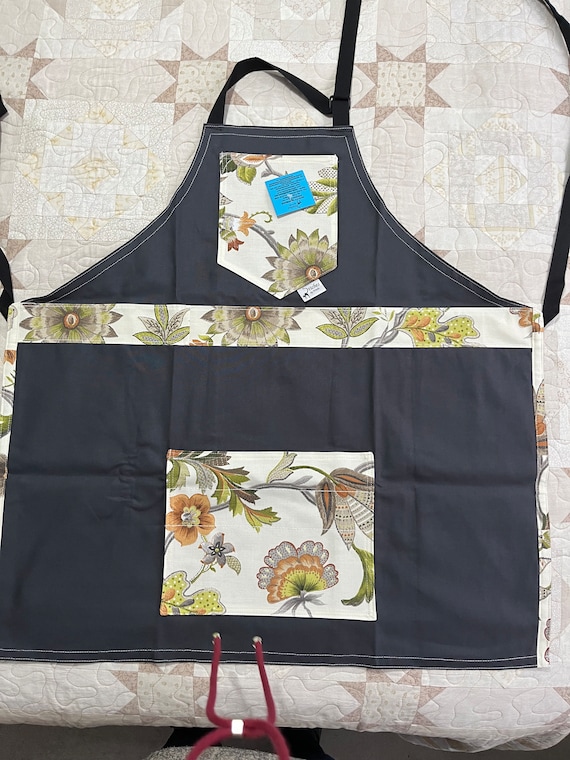 Apron - Adjustable cotton drill, cotton drill apron, grooming apron, adjustable grooming apron, craft apron, gardening apron, unisex apron
