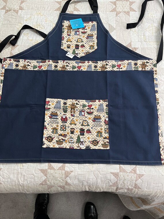 Christmas apron, cotton drill apron with Christmas trim and pockets, handmade Christmas apron with adjustable neck strap, unisex apron