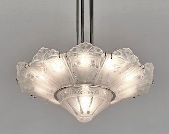 large French art deco chandelier by Marius SABINO , 1925-1935 France