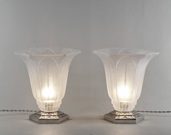 Pierre d'Avesn LORRAIN DAUM : a pair of French 1930 Art Deco lamps ...... lamp glass 1925 muller era schneider degué chandelier wall sconces