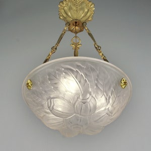 Verrerie des Vosges : French 1930 art deco pendant in gilded bronze and glass ......... chandelier lamp muller era 1925 daum degue schneider