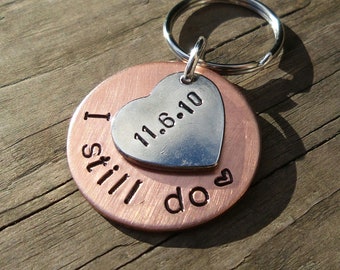 Cute I STILL DO Hand Stamped Keyring Husband Wife Gifts For Men Her 8th Bronze Wedding Anniversary Heart Personalised 8 Years Keychain Love