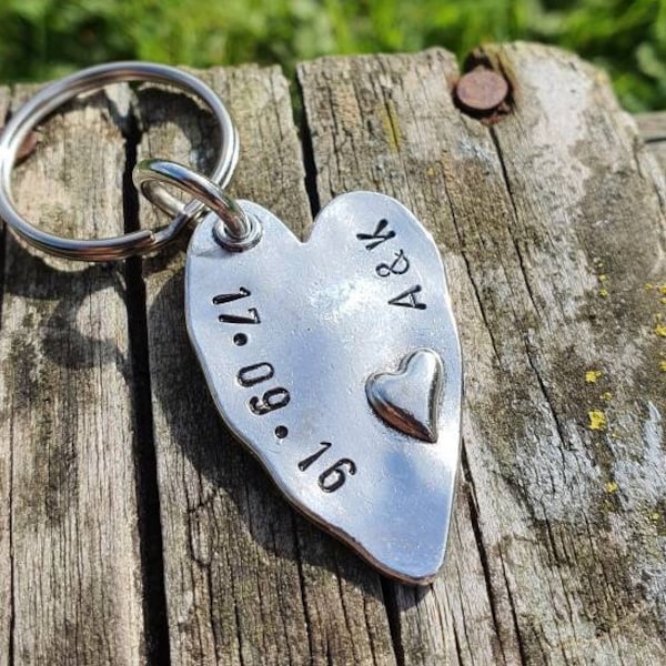 Personalised Heart KeyRing 6th Iron Wedding Anniversary Gifts For Men Women Husband Wife Keychain Love Gift Cool Boyfriend Girlfriend Gift