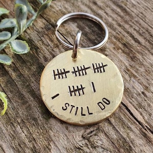 TALLY MARK 21 Years I Still Do  Keyring Husband Wife Gifts For Men Women 21st Anniversary Personalised BRASS Keychain Golden Round Circle