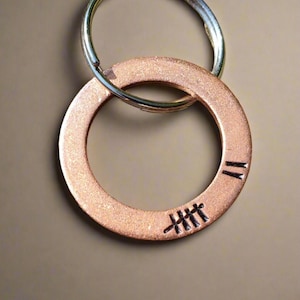 TALLY MARK 7 ans porte-clés en cuivre 7e anniversaire de mariage cadeau traditionnel en cuivre personnalisé porte-clés fait main mari femme cadeaux