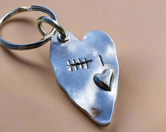 6 TALLY MARK Keyring Husband Wife Gifts For Men Him Women 6th Wedding Iron Anniversary Personalised 6 Years Love Heart Keychain Handmade
