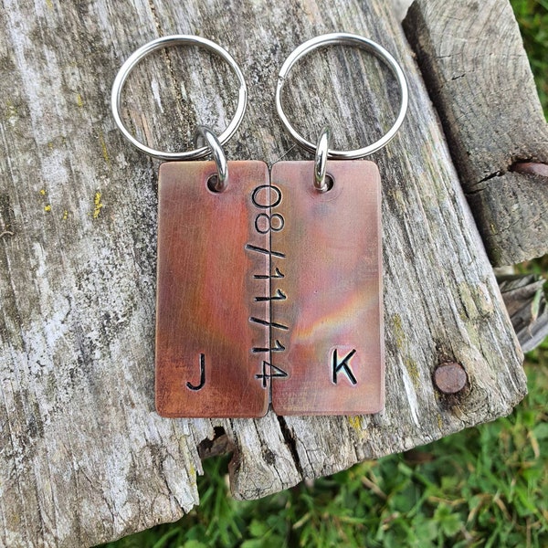 Gepersonaliseerde 8e bruiloft bronzen jubileumcadeaus voor hem haar man vrouw sleutelhanger sleutelhanger bijpassende paren sleutelhanger set voor hem en haar