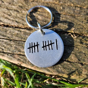 TALLY Mark Von 11 Jahre Schlüsselring 11. Hochzeitstag Geschenke für Männer Ihn Ihre personalisiertes Geschenk Ehemann Frau Schlüsselbund Hand gestempelt handgefertigt