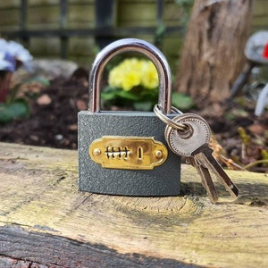 TALLY 6 Iron PADLOCK Cute Wedding Gifts For Him Her Men Personalised 6th Anniversary 2 KEYS I Love You Engraved 6 Years Wedding Wife Husband