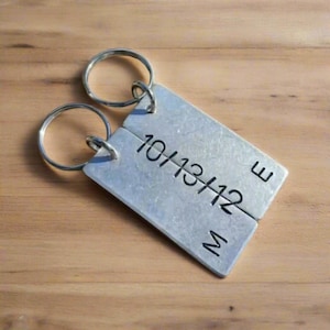 Juego de llaveros personalizados, regalo de aniversario, iniciales personalizadas, llaveros a juego para parejas, para él y para ella, para su novio y para su novia.