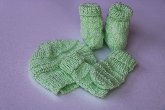 Spring Green 0 3 Months Hat Booties And Mittens