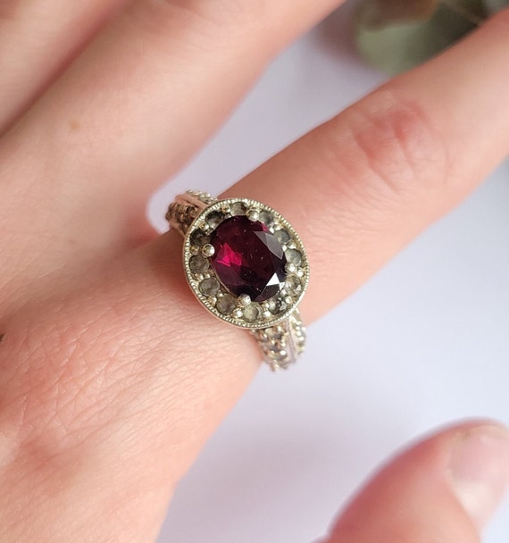 Vintage Sterling Silver Garnet Ring - image 4