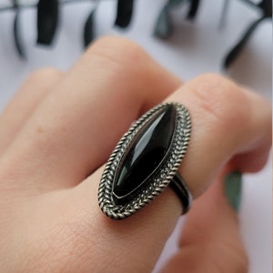 Vintage Sterling Silver Cabochon Onyx Ring