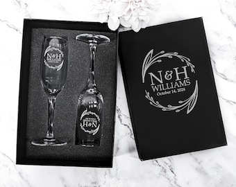 Couples Champagne Flute Set, Toasting Flute Set, Custom Etched Flute Gift Box, Elegant Drink Glass, Newlywed Couple Gift, Personalize Glass