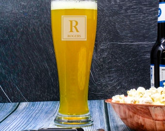Personalized Beer Glass, Custom Pilsner Glass, Personalized Gift for Him, Etched Beer Glass, Groomsman Gift, Barware Gift for Dad