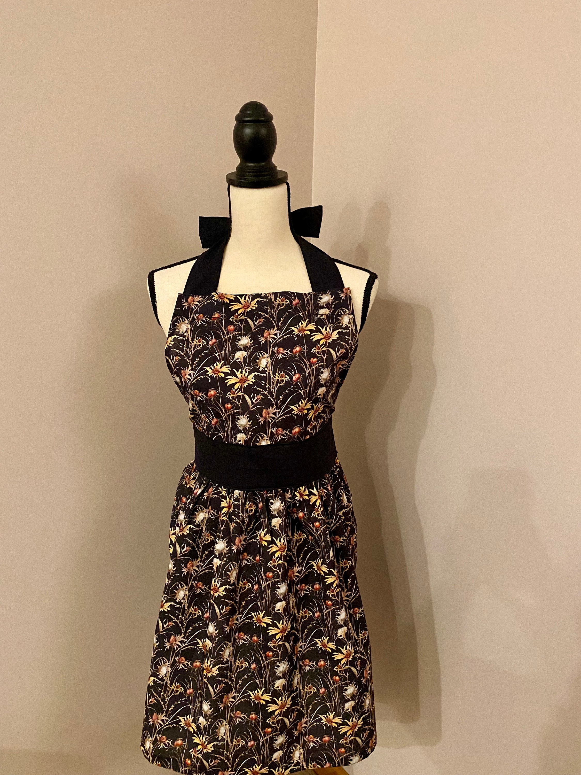 FLORAL APRON DRESS ブラック Amazon.com: AOZOOSA Vintage Floral Apron Dress for Women