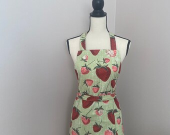 Strawberry apron~ giant strawberries apron~ cotton canvas apron ~strawberry  print apron~ fruity apron~ Mom gift~ green strawberry apron
