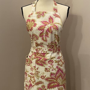 Floral apron~ pink floral apron~gift for her~ pink apron~Pink canvas apron~ Pink flowers aprons~gift for her ~ ladies apron