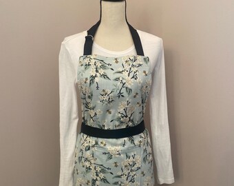 Blue Floral Bee Apron: Cotton Twill Kitchen Apron