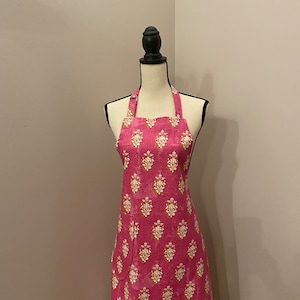 Pink floral apron~ pink apron~gift for her~ pink apron~Pink canvas apron~ Pink flowers aprons~gift for her~ Mother’s Day  gift~ ladies apron