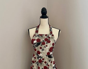 Rose skull apron~ roses and skulls apron~floral Halloween  apron~ red roses apron~skulls rose apron ~ rose skulls apron~ gift for her