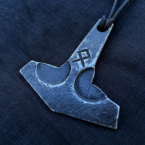 Hand Forged Steel Thor&#39;s Hammer Necklace: Viking Mjolnir Pendant