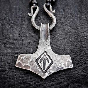 Handsmidd Mjolnir 2 Tiwaz-hänge: Viking Thors hammarhalsband