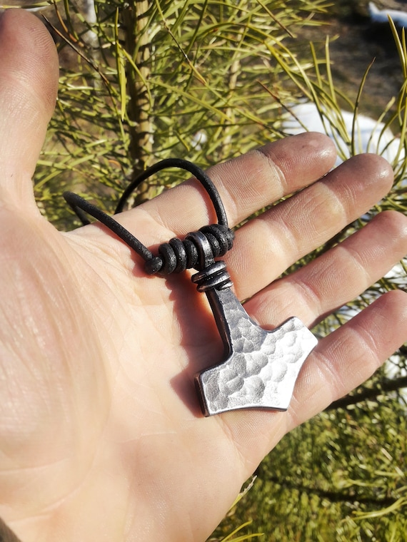 Thorshammer Handgeschmiedet aus Stahl Mjölnir Valhalla Wikinger Vikings Thor