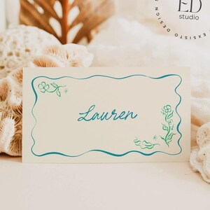 Modèle de Carte de visite pour mariage et dîner avec illustration florale originale dessinée à la main, bordure ondulée, écriture manuscrite, griffonnage 031
