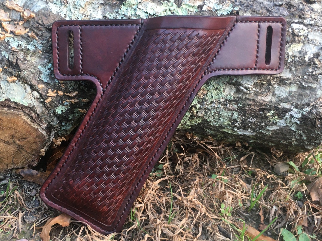 Custom Handmade Nunchucks Leather Sheath can Be Customized to Other EDC