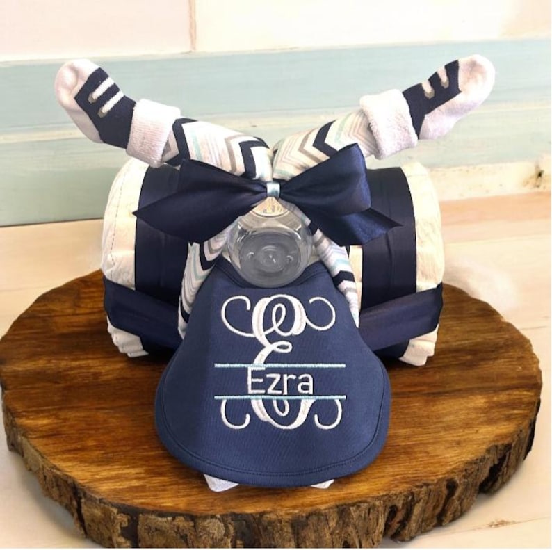Diaper Tricycle Baby Shower Gift, Baby Shower Centerpiece, Diaper Cake for Boy or Girl, Personalized New Baby Gift Bild 18