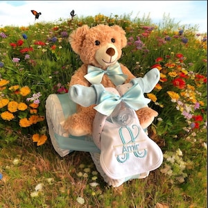Diaper Tricycle Baby Shower Gift, Baby Shower Centerpiece, Diaper Cake for Boy or Girl, Personalized New Baby Gift Bild 3