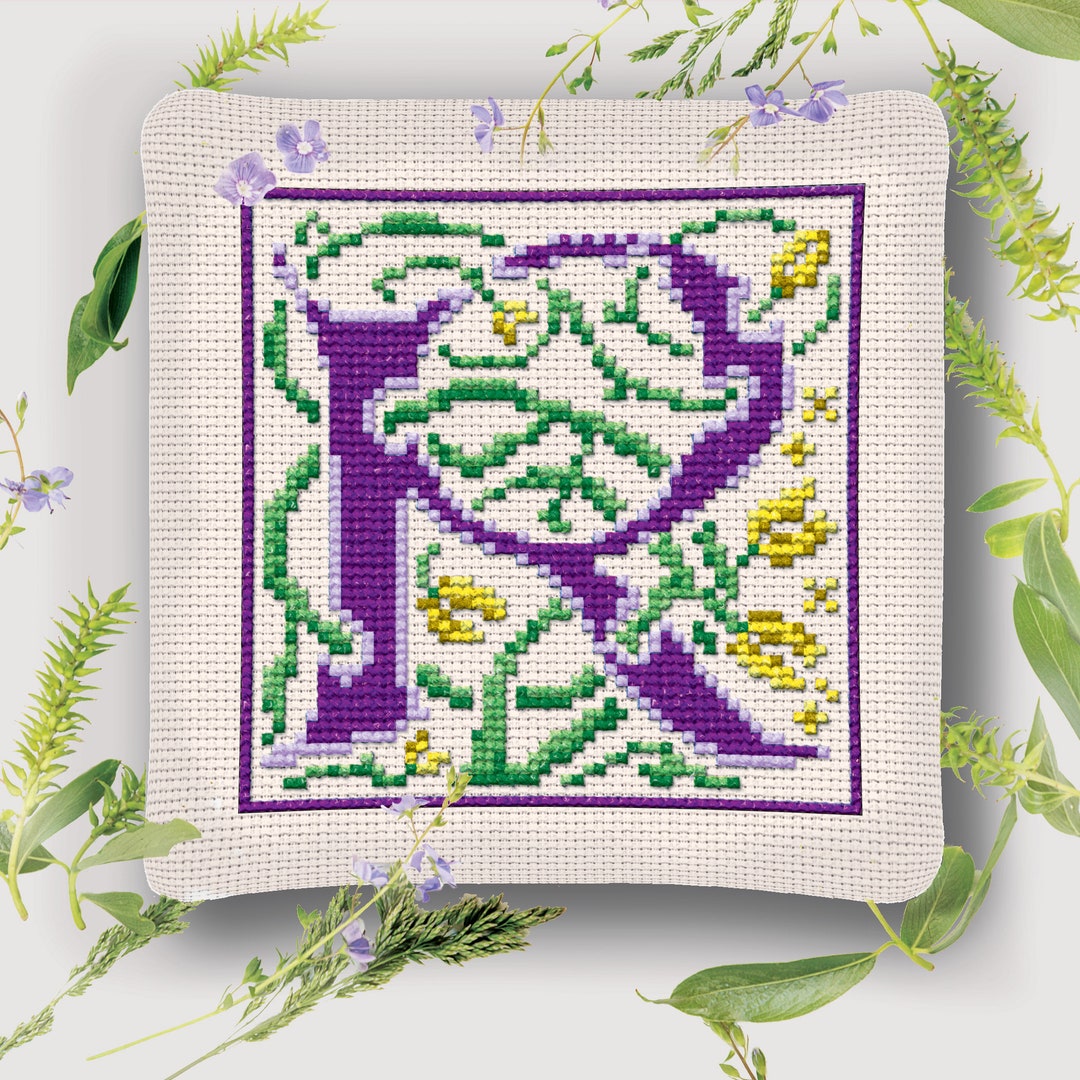 Cross Stitch Pattern for the Initial 'R' in the Style of William Morris ...