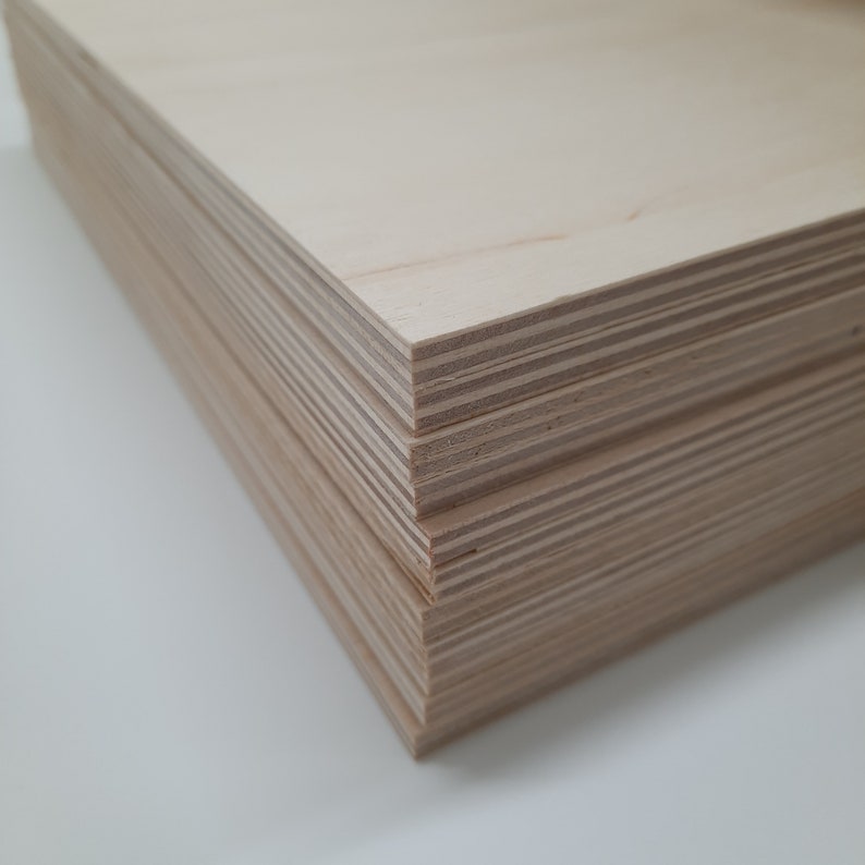Consmos Baltic Birch Plywood 3mm 1/8" 12" X 12" Craft Wood B/BB Grad