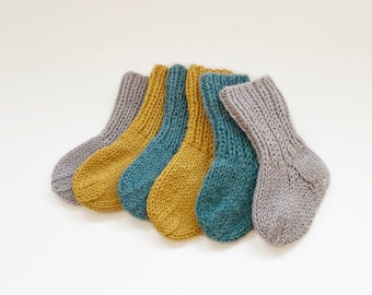 KNITTED BABY SOCKS pattern, Kids socks pattern, Newborn socks pattern, Simple knit baby socks, Baby slippers, knitting pattern for infants