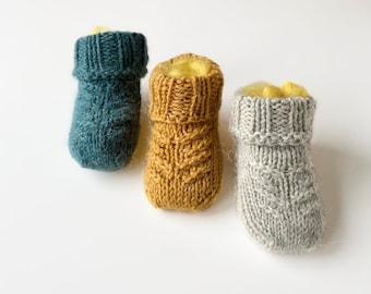 Baby Socks Knitting Pattern PDF, Seamless Knit Baby Booties, 3 Sizes Newborn to Toddler, Easy Knit, Beginner Friendly, Digital Download