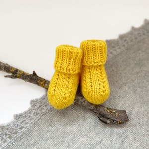 Lace Baby Socks Knitting Pattern PDF, Seamless Baby Booties, Easy Baby Socks, Beginner Friendly Knitting, Digital Download