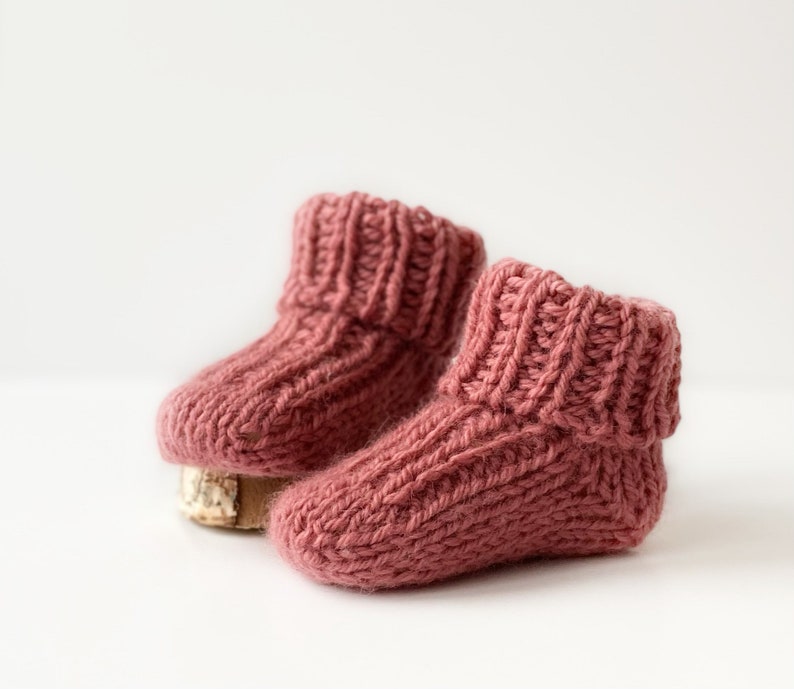 BABY SOCKS pattern, Easy Knit baby socks, Newborn socks pattern, Simple knit infant socks, Baby knitting pattern, seamless baby socks image 3
