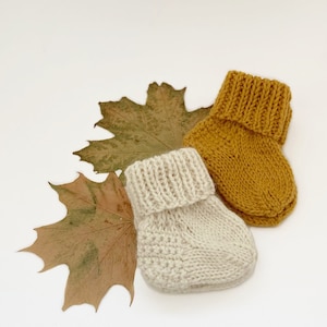 Knitted Baby Socks Pattern PDF, Seamless Baby Booties, Easy Knit Baby Socks, Beginner Friendly Knitting, Digital Download