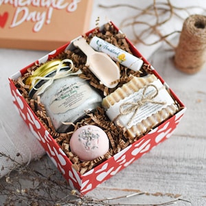 Natural Custom Spa Valentines Gift Set_ Soap Gift, Relaxation Gift Box, For Her, Gift for Mom, Spa Bath Set, Holiday Gift Box, Spa Kit