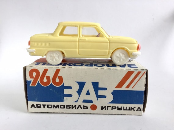 ともぞぅ⭐︎ Vintage ZAZ 968 Toy Car – Soviet Zaporozhets, Yellow Plastic - Etsy