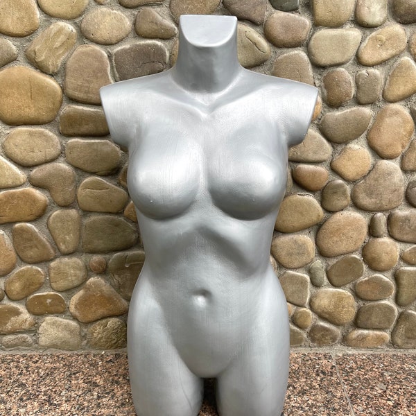 Mannequin argent tonique femme torse corps 29,5" plastique dur décoration et affichage