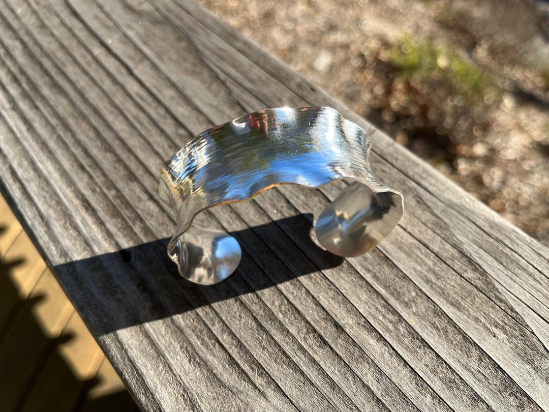 Silver Ruffle Cuff cuffle - Etsy