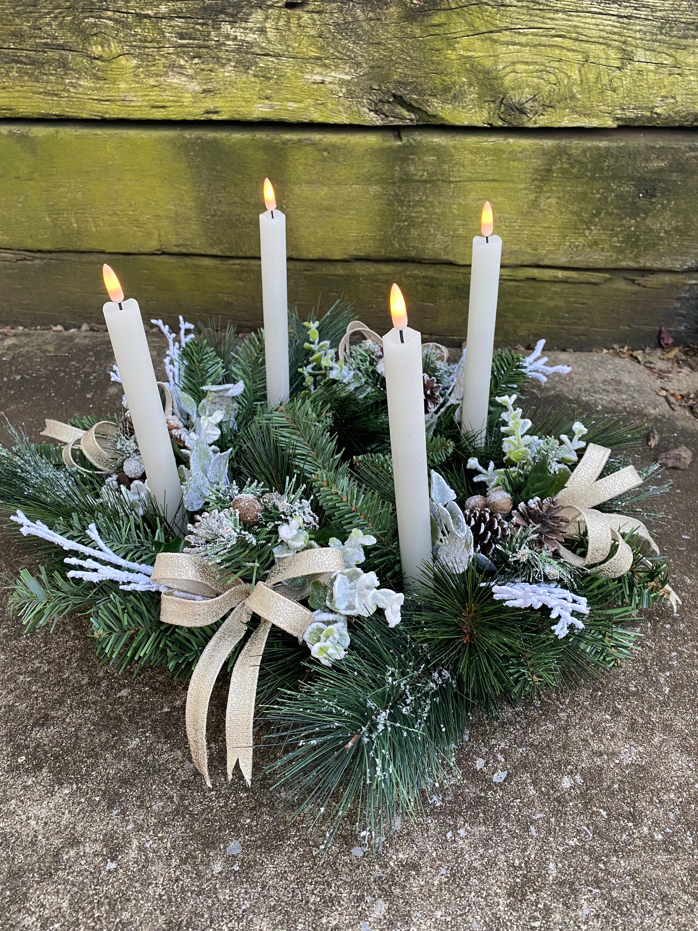 Winter Wreath,Advent Wreath Candle Holder Catholic Wreath Stands for  Cemetery Outdoor Wreath Christmas Snowman Wreath Advent Candles and Wreath