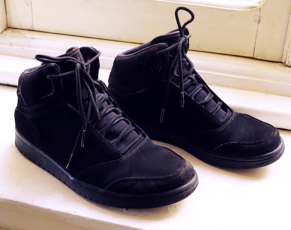 mens black high top trainers