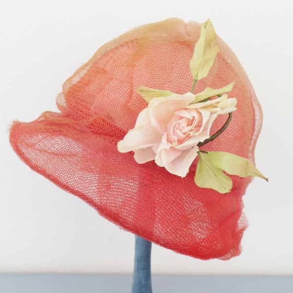 chapeau cloche rouge printemps vintage / costume rétro cloche sisal chapeau de paille / chapeau floral décoratif de mariage