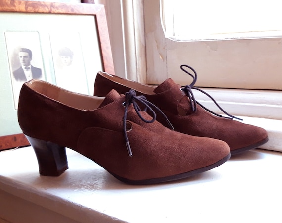 vintage 1940's lace up ankle boots brown suede